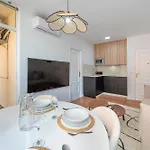 Cozy In With Views Apartment *