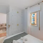 Cozy In With Views Apartment