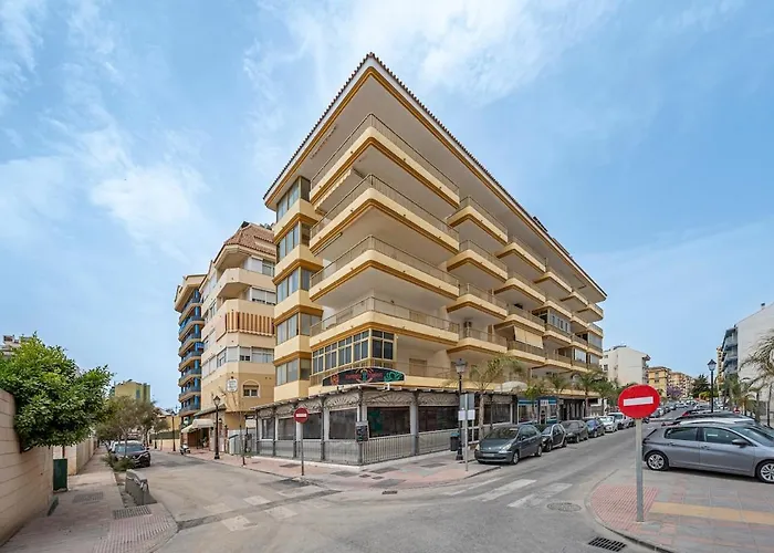 Cozy In With Views Апартаменты *