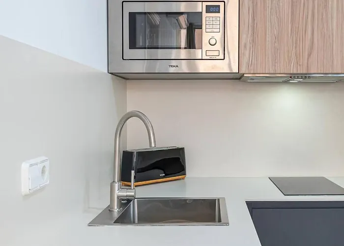 Cozy In With Views *